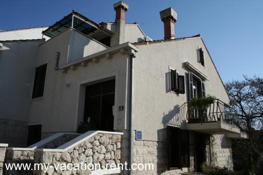 Apartmaji Villa Lia Hrvaška - Dalmacija - Dubrovnik - Dubrovnik - apartma #1084 Slika 1