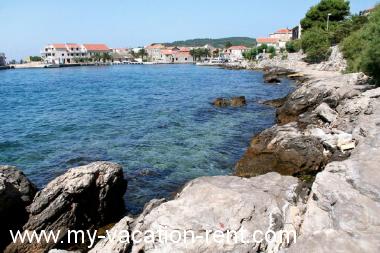 Sobe za goste Mare - economy rooms: Hrvaška - Dalmacija - Otok Hvar - Sucuraj - soba za goste #1376 Slika 15