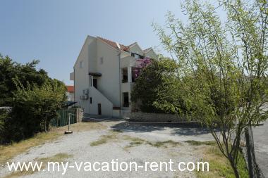 Apartmaji Mira - 50 m from beach: Hrvaška - Dalmacija - Otok Brac - Supetar - apartma #1392 Slika 5