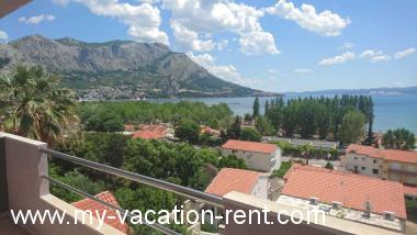 Apartmaji Rene - seaview & parking space:  Hrvaška - Dalmacija - Split - Omis - apartma #1607 Slika 1