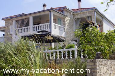 Apartma Necujam Otok Solta Dalmacija Hrvaška #1695