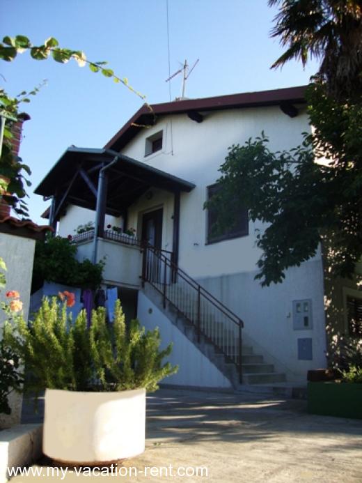 Apartmaji Villa Maria Hrvaška - Istra - Pula - Pula - apartma #360 Slika 1