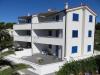 Apartmaji Goran - 30m close to the beach: Hrvaška - Dalmacija - Otok Dugi Otok - Verunic - apartma #6808 Slika 8