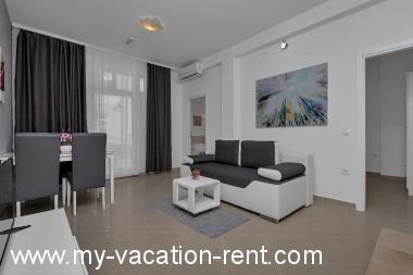 Apartmaji Petar - 200 m from beach: Hrvaška - Dalmacija - Makarska - Makarska - apartma #7162 Slika 1