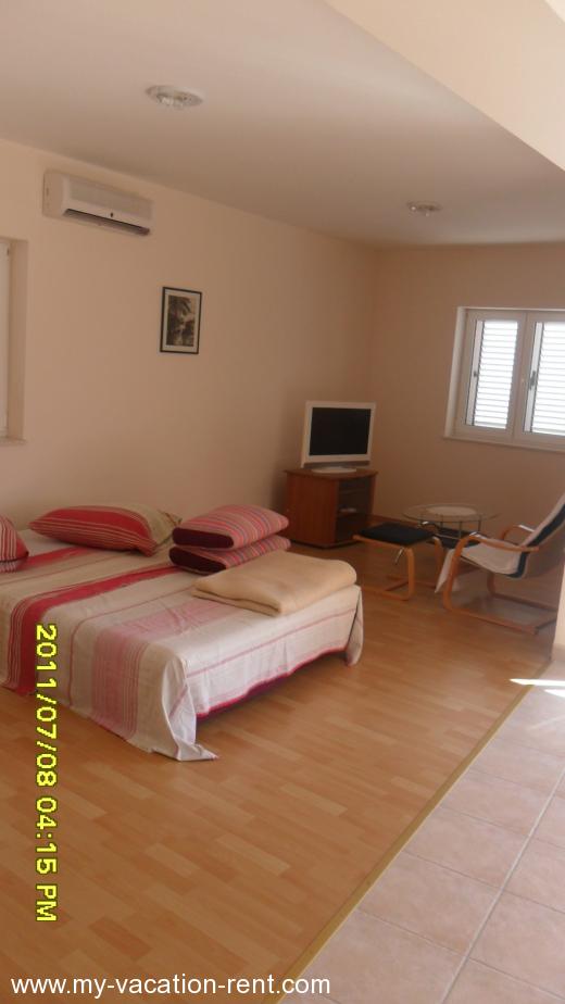Apartmaji DAMIRA Hrvaška - Dalmacija - Zadar - Pakostane - apartma #844 Slika 7