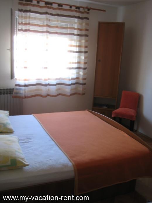 Apartmaji Grgo Hrvaška - Dalmacija - Split - Omis - apartma #876 Slika 1